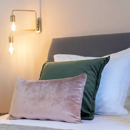 Luxury Seafront Liberty With Pool In Willa Fiskardo