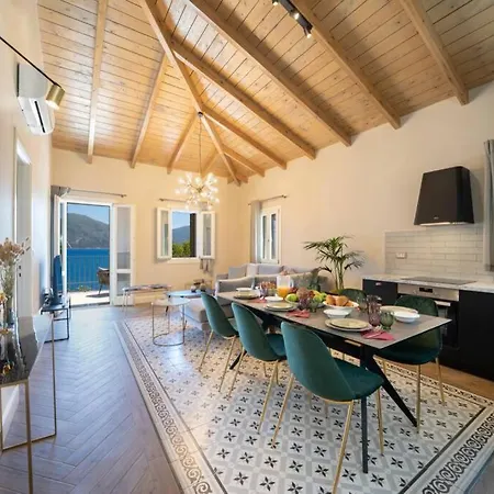 Luxury Seafront Liberty With Pool In * Fiskardo