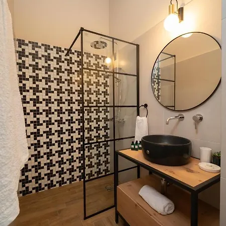 Luxury Seafront Liberty With Pool In Villa Fiskardo