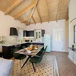Luxury Seafront Liberty With Pool In *