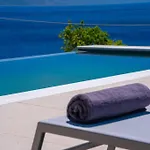 Luxury Seafront Liberty With Pool In *